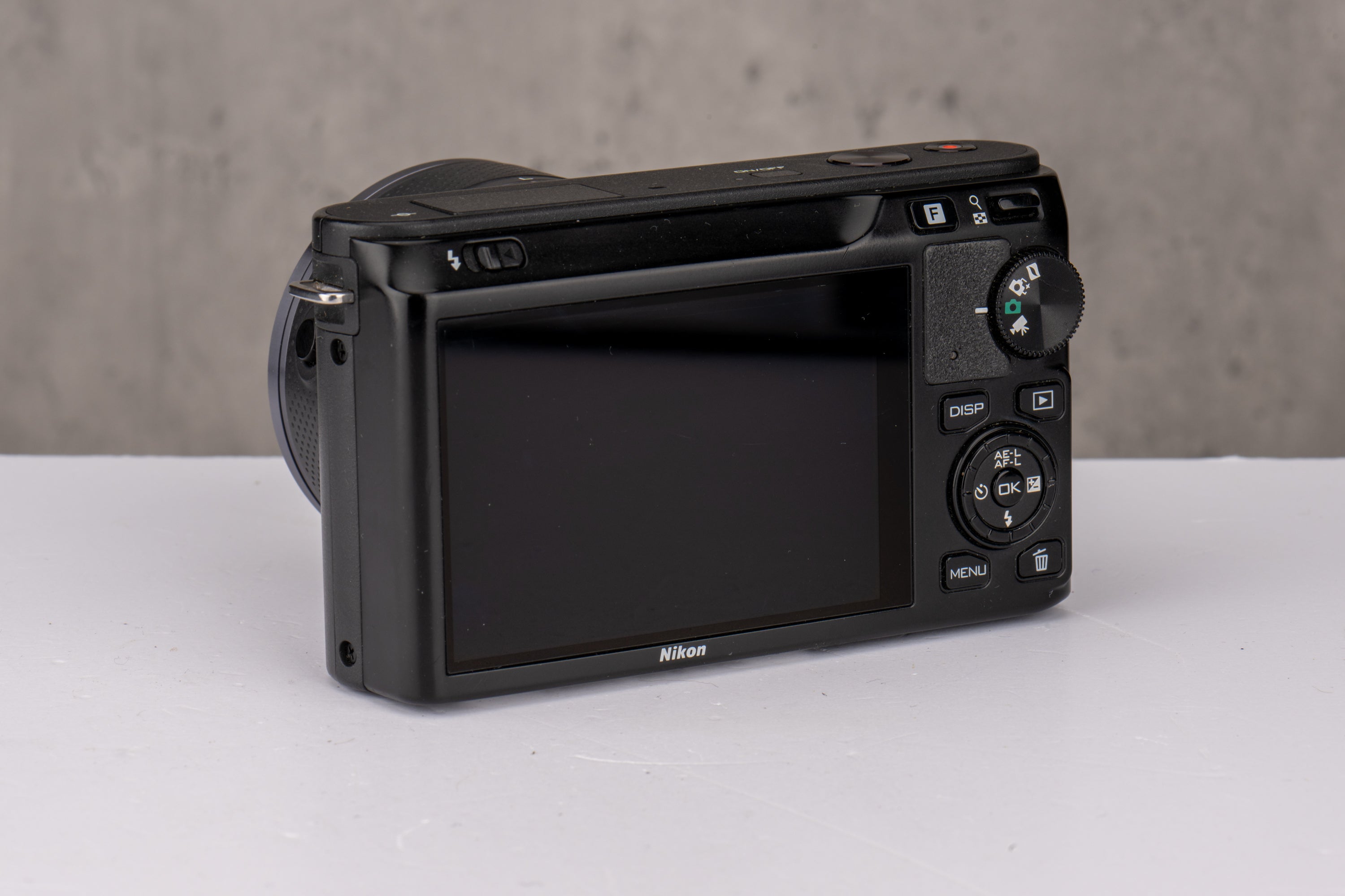 Used Nikon 1 J1 w/ 10-30mm f/3.5-5.6 & 30-110mm f/3.8-5.6 VR