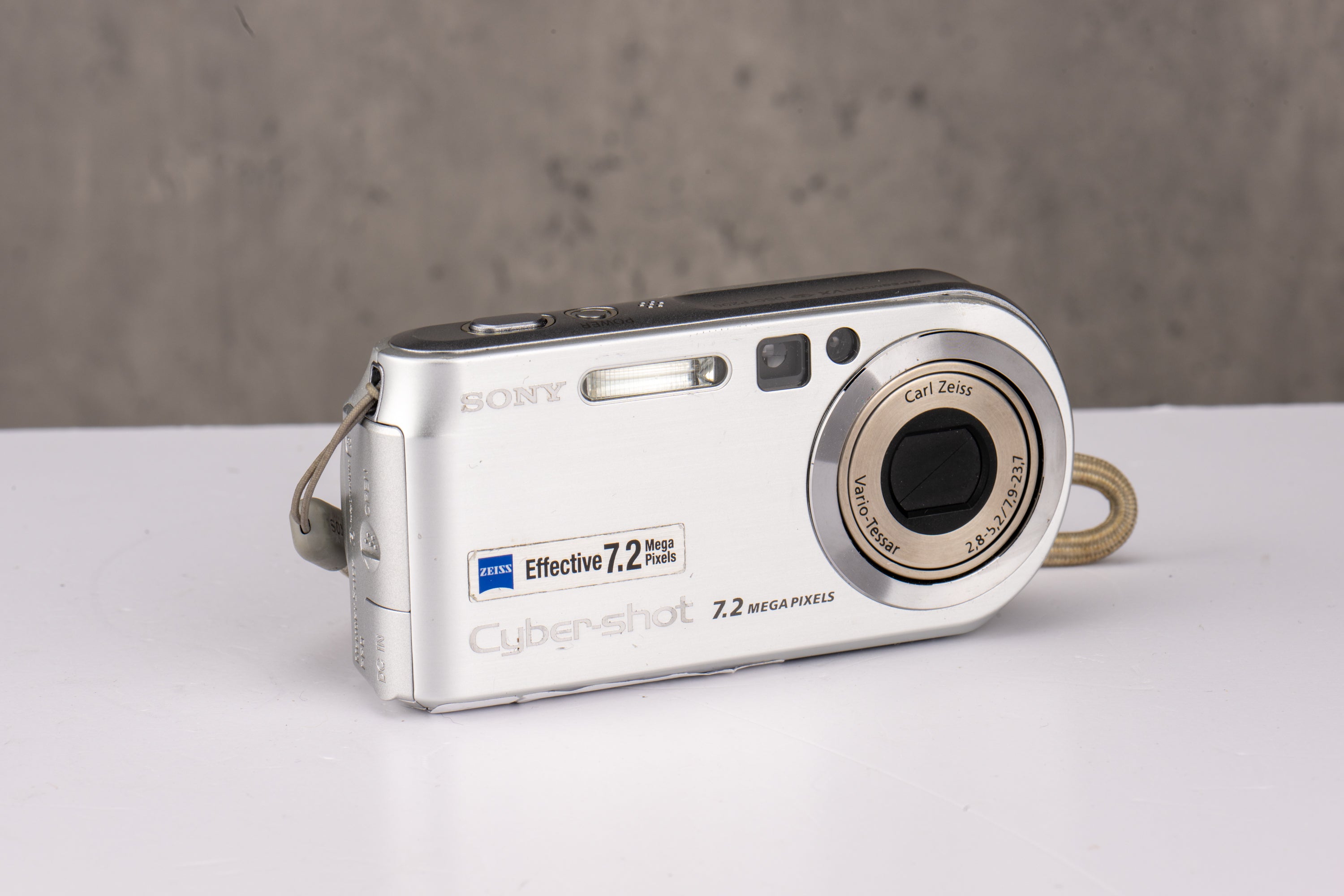 Used Sony Cybershot DSC-P200