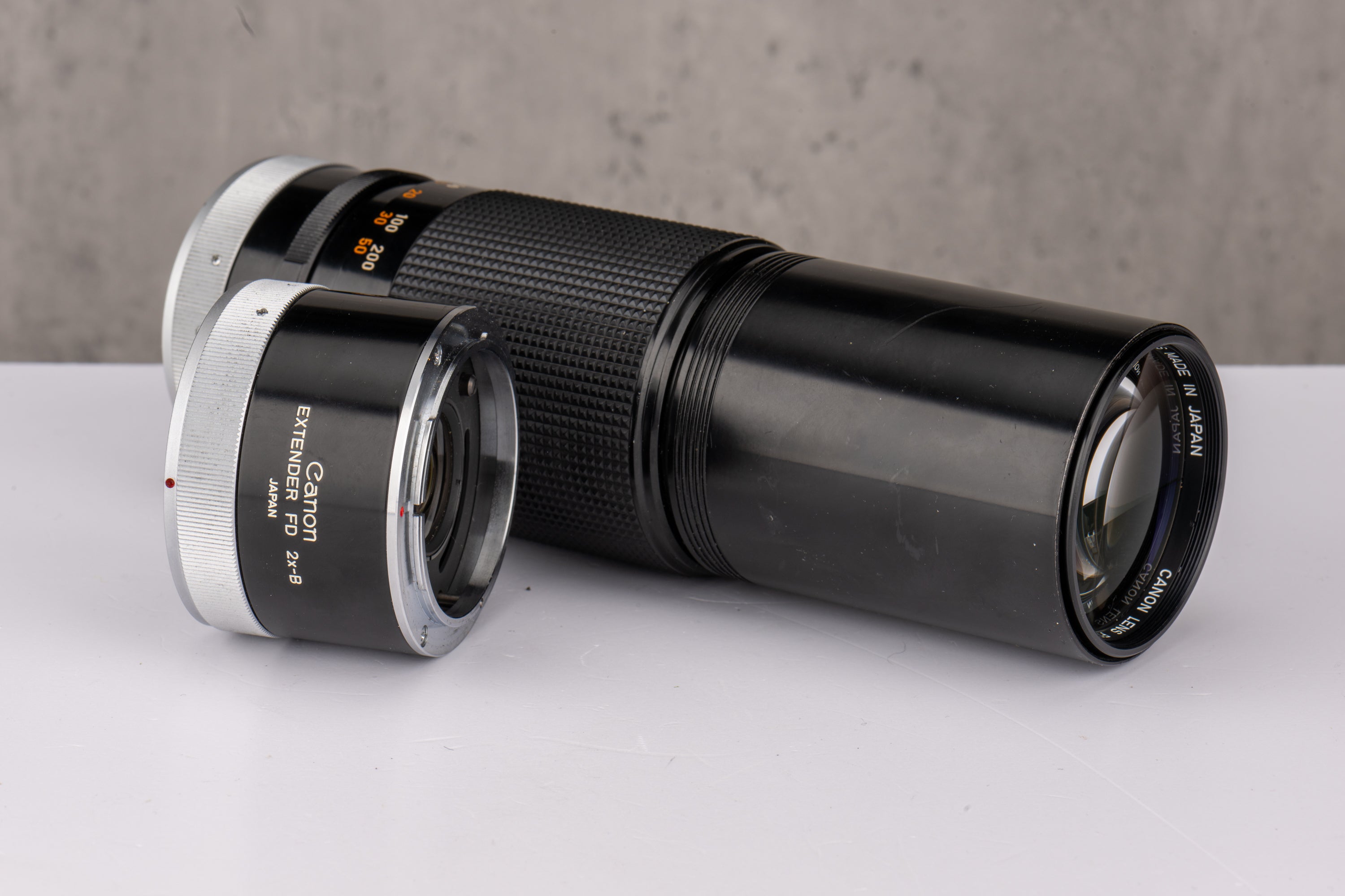 Used Canon FD 300mm f.5.6 w/ Extender 2X-B