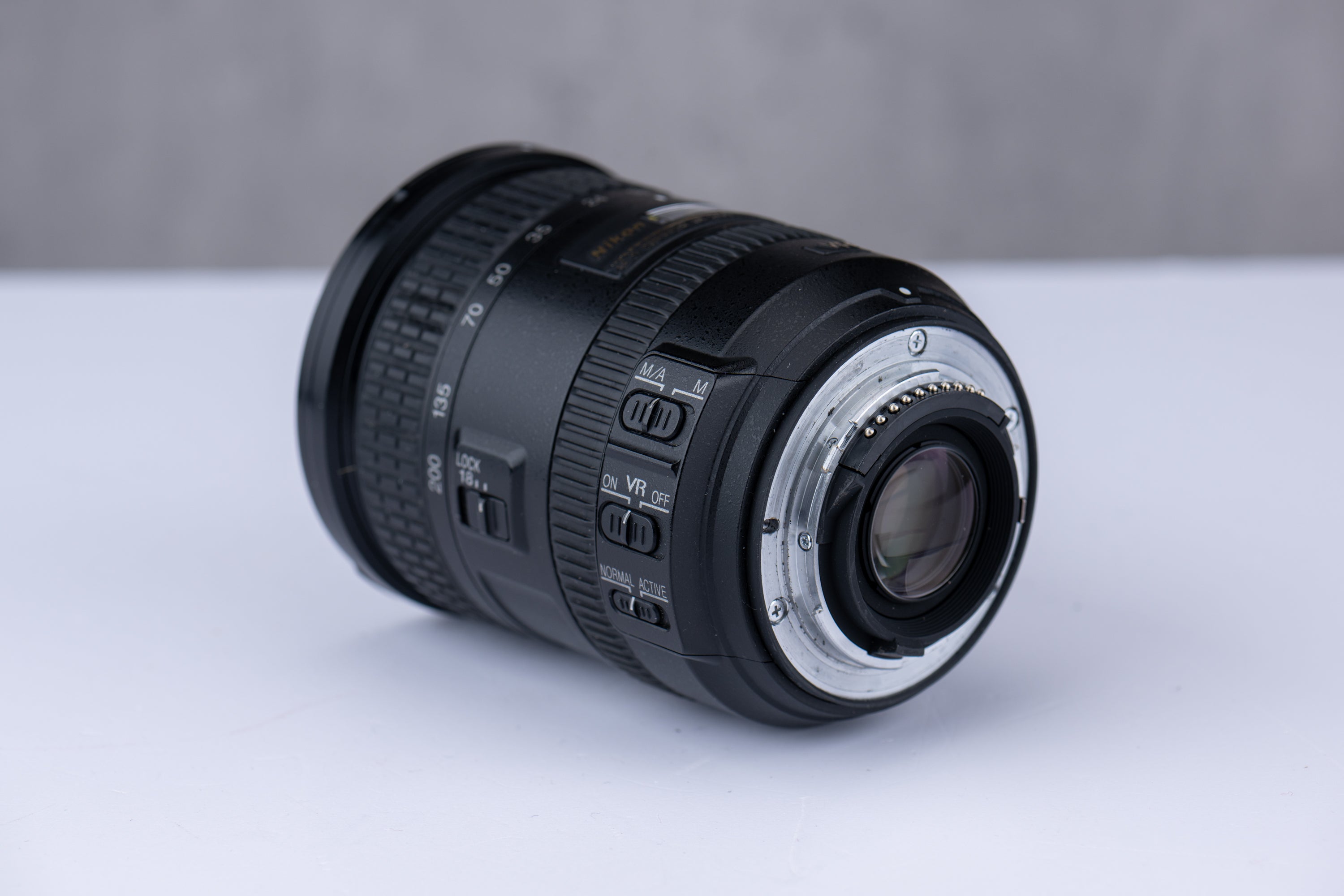 Used Nikon AF-S 18-200mm f/3.5-5.6G VR II