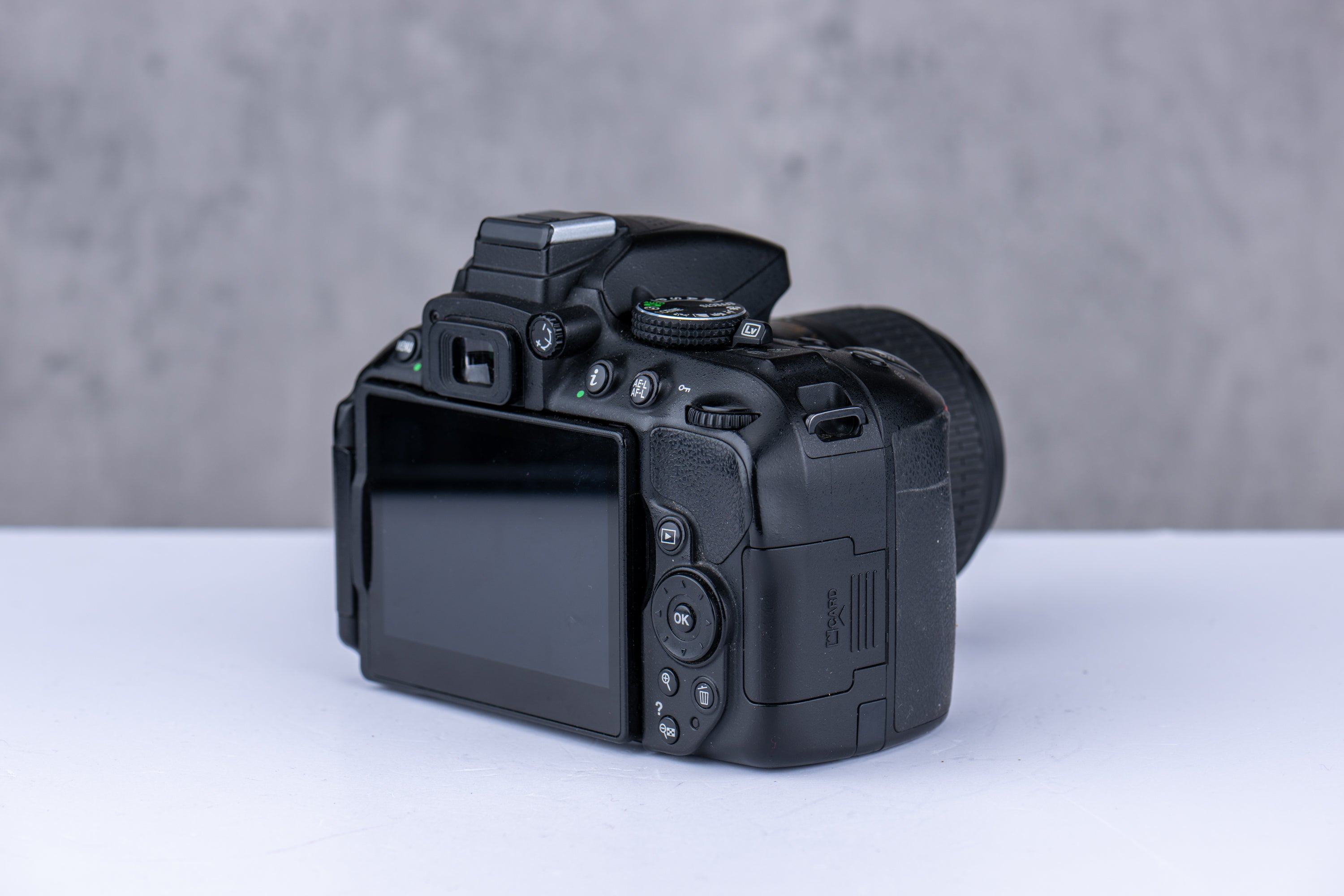 Used Nikon D5300 + AF-S 18-55mm VR II  DSLR Camera