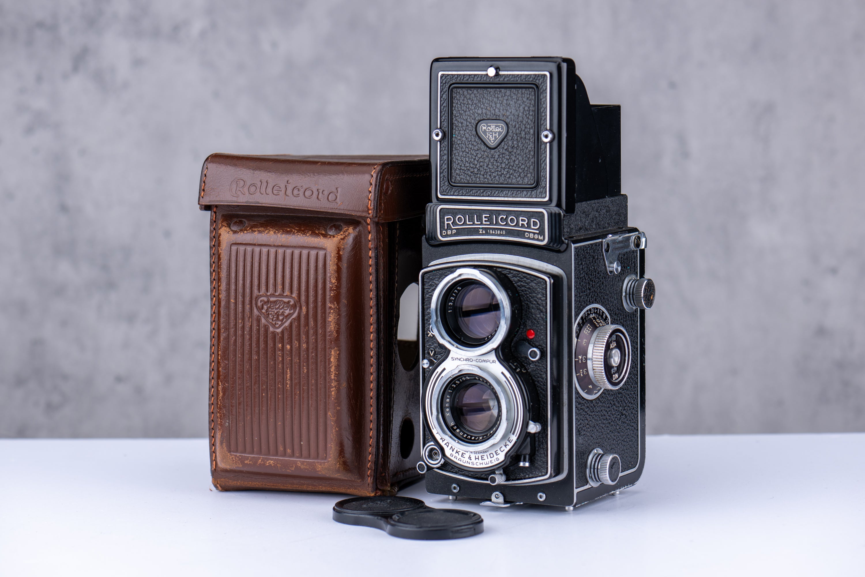 Rolleicord Va Version 1 w/ Schneider Xenar 75mm f/3.5