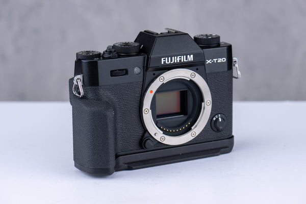 Used Fujifilm X-T20 Mirrorless Camera Body | Bass & Bligh