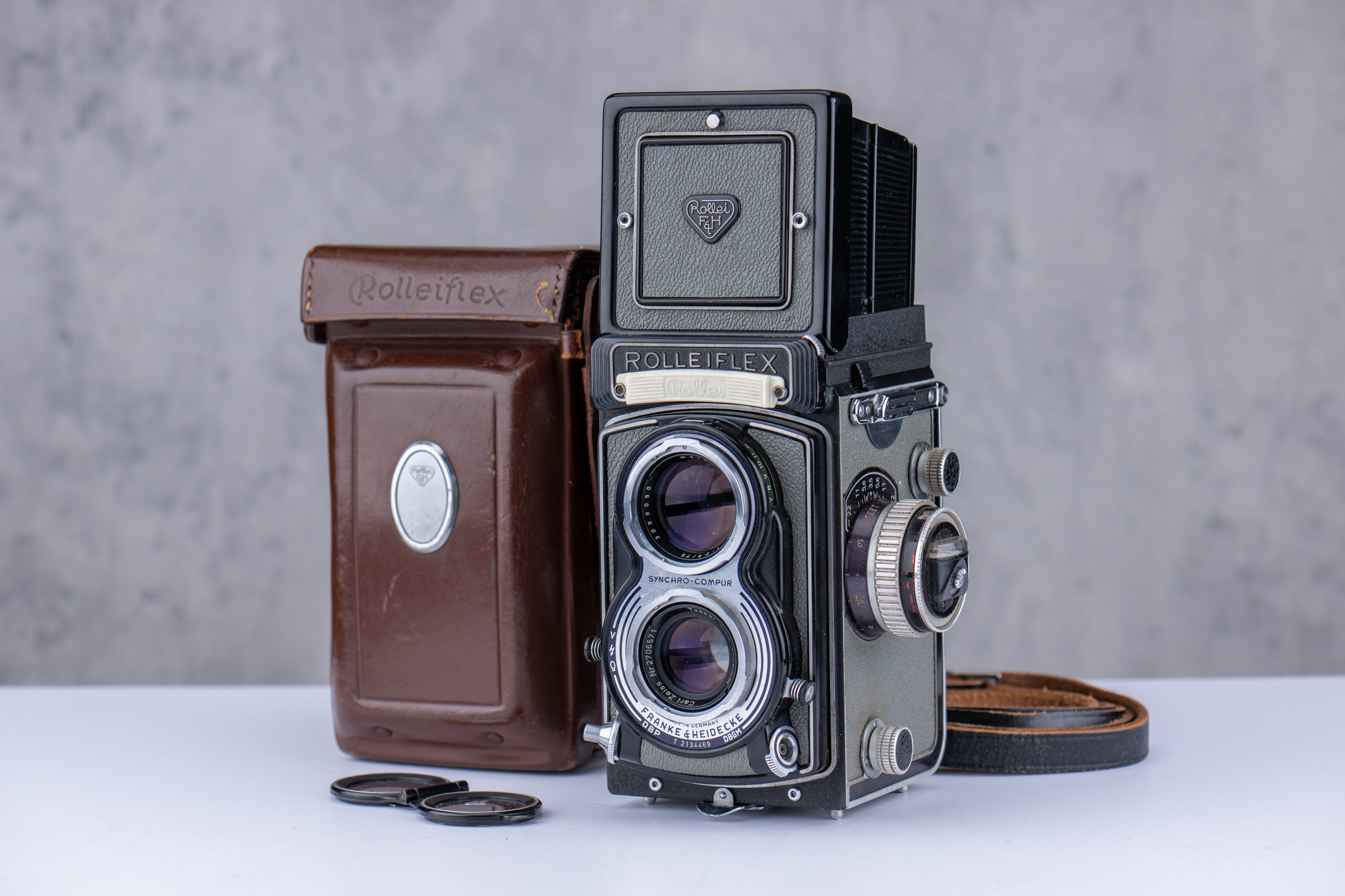 Used Rolleiflex T w/ Zeiss Tessar 75mm f/3.5