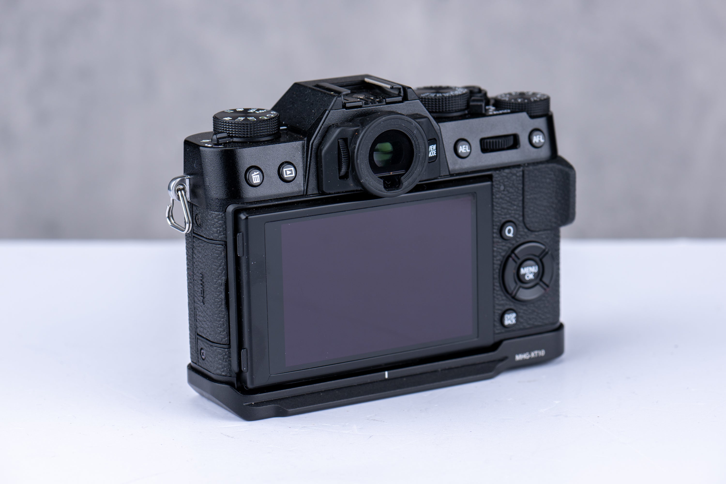 Used Fujifilm X-T20 Mirrorless Camera Body | Bass & Bligh