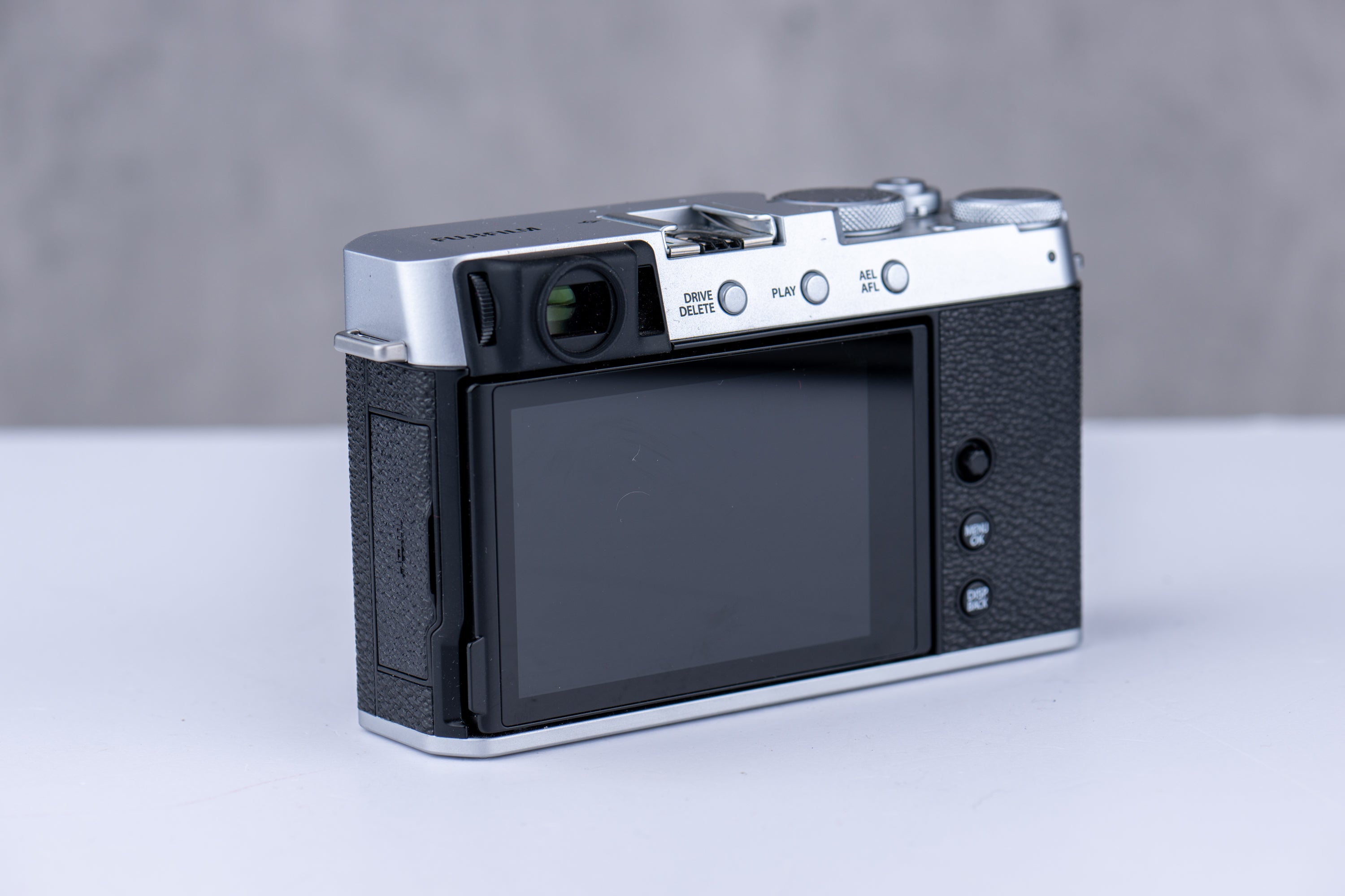 Used Fujifilm X-E4 Body - Silver