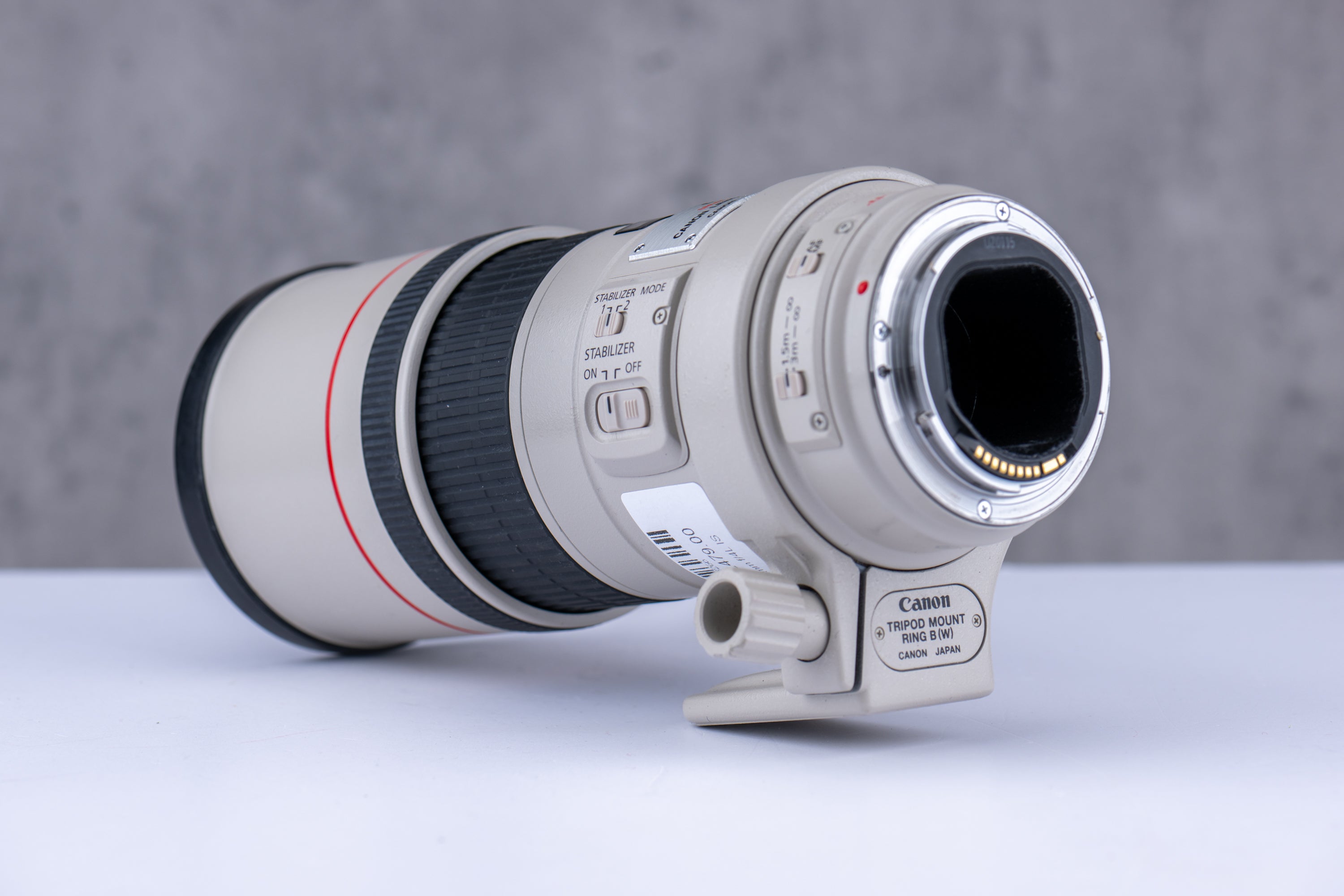 Used Canon EF 300mm f/4L IS USM