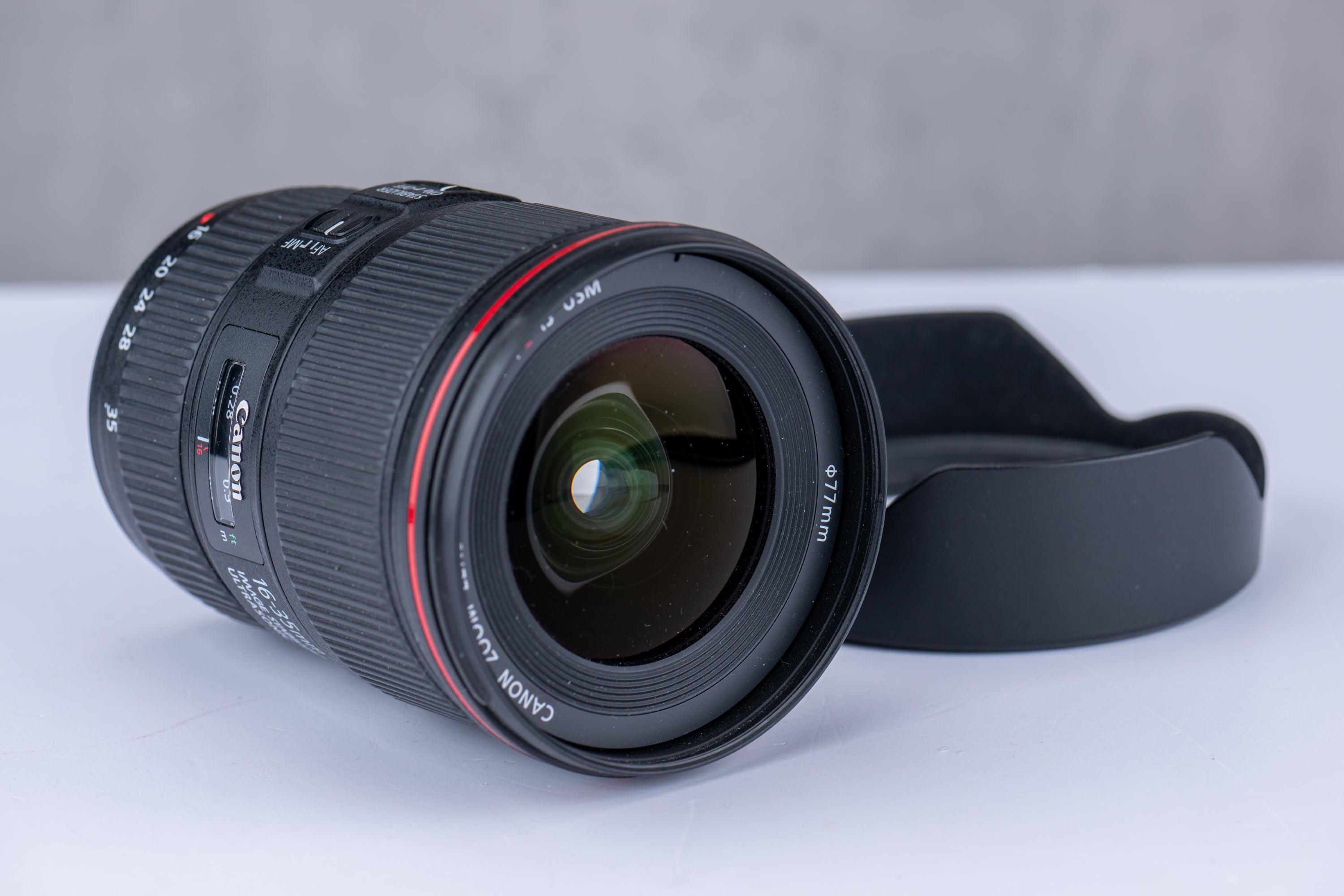 Canon EF 16-35mm f/2.8 L II USM [477021]