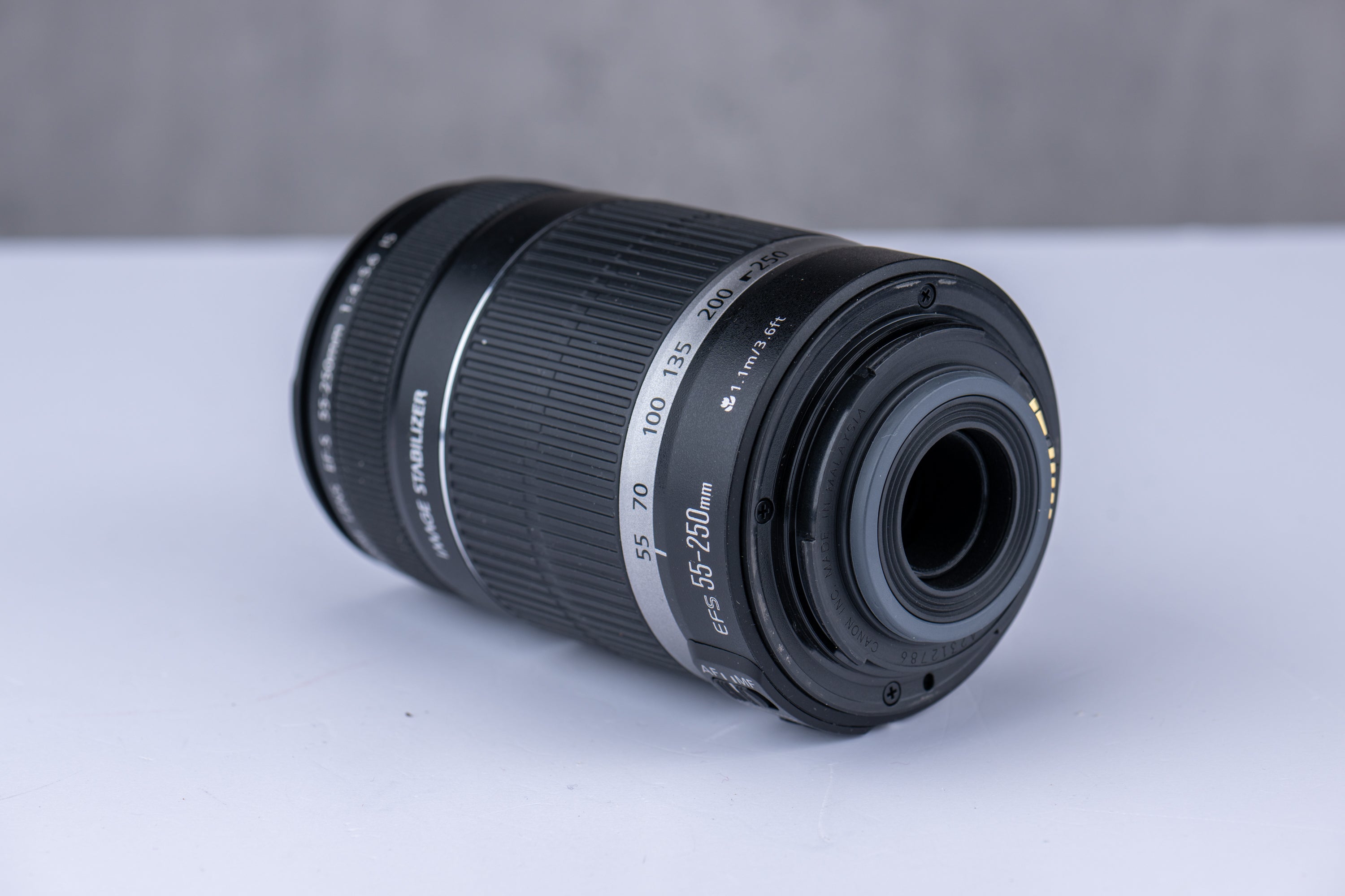 Used Canon EF-S 55-250mm f/4-5.6 IS Lens