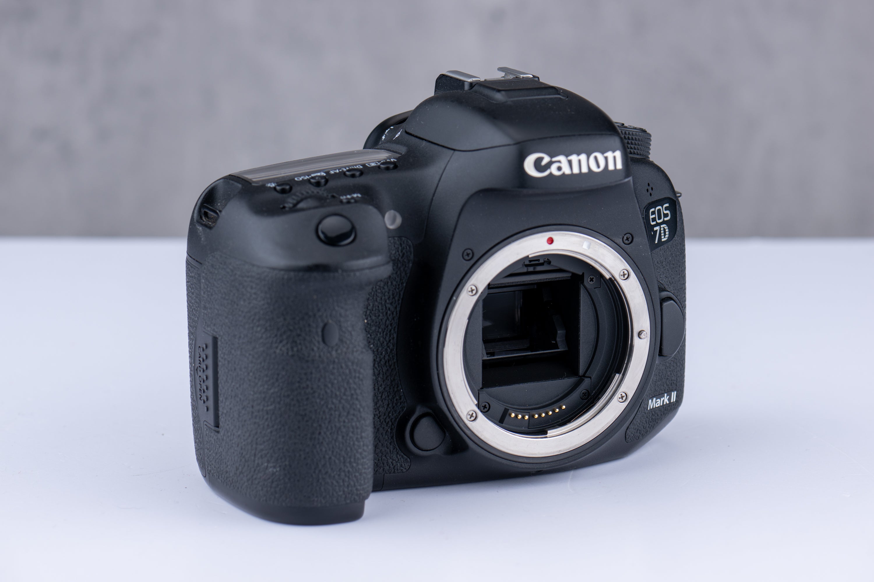 Used Canon EOS 7D MK II Body Digital SLR - product image 1