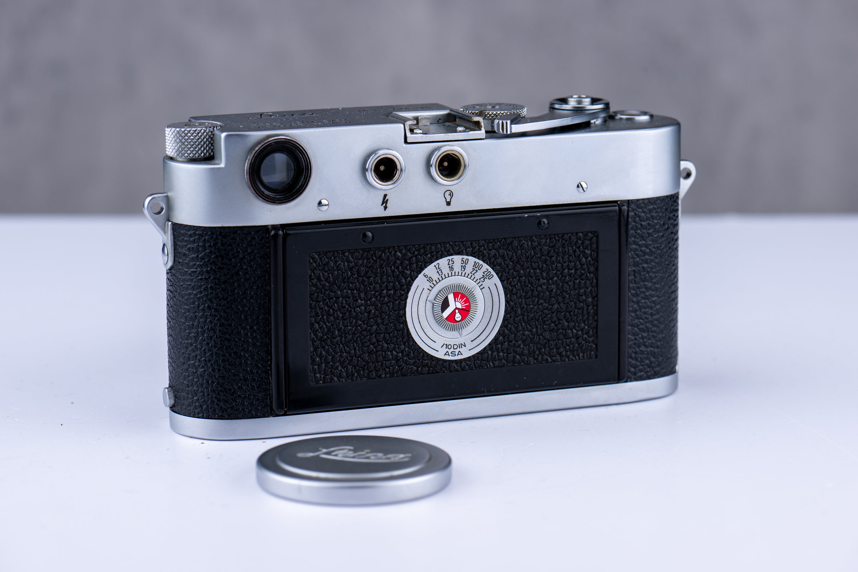 Used Leica M3  DS & Summarit 5cm f/1.5 - product image 4