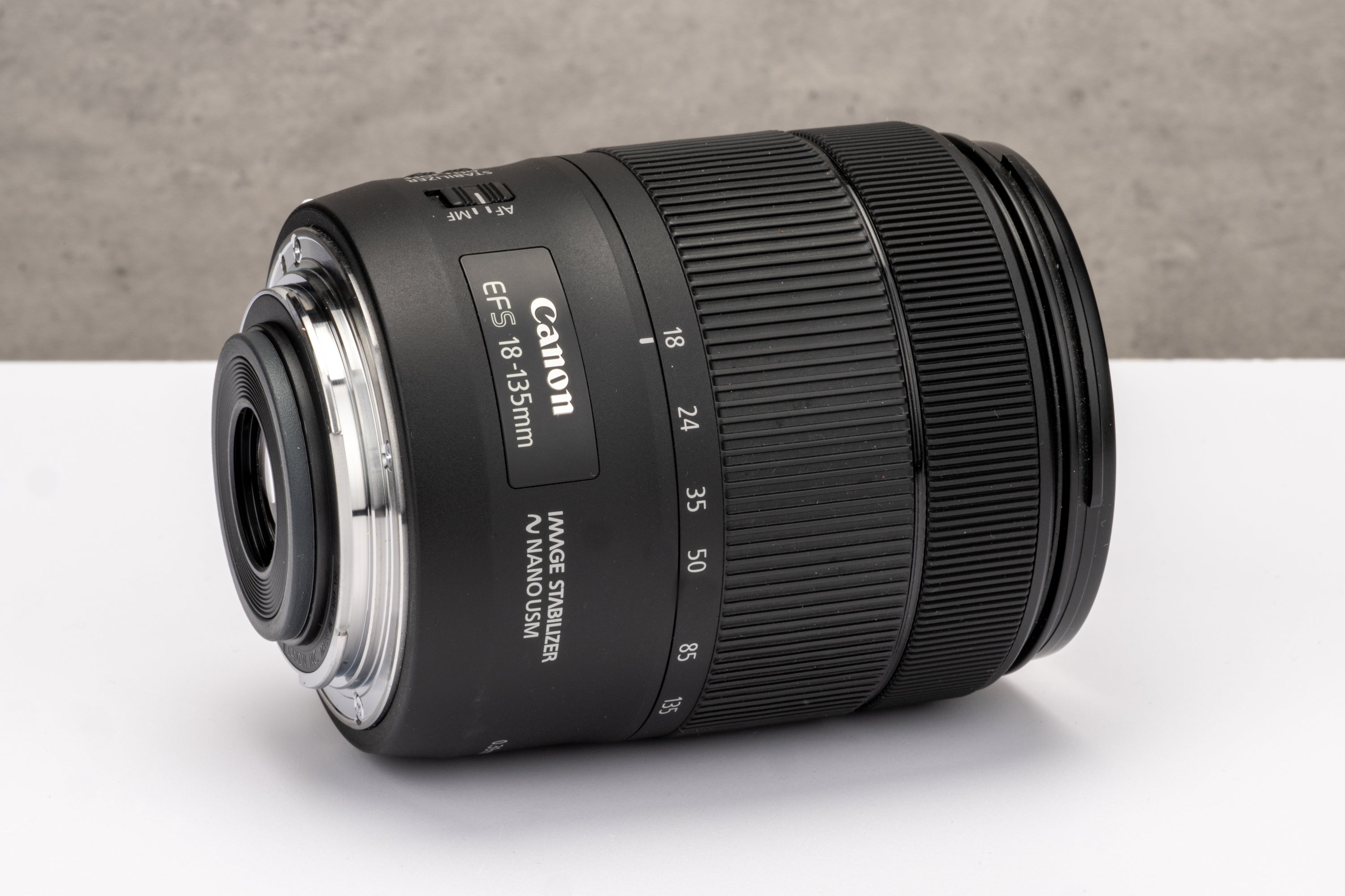 Used Canon EF-S 18-135mm f/3.5-5.6 IS USM Nano