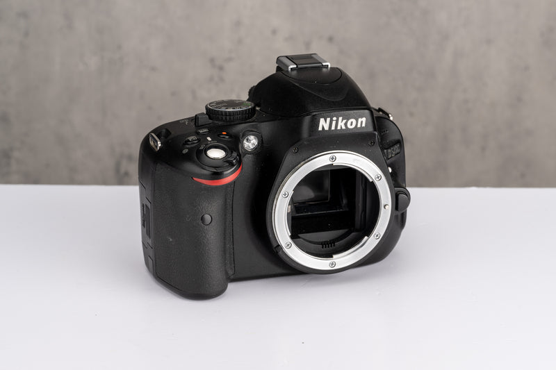 Used Nikon D5100 DSLR Camera Body