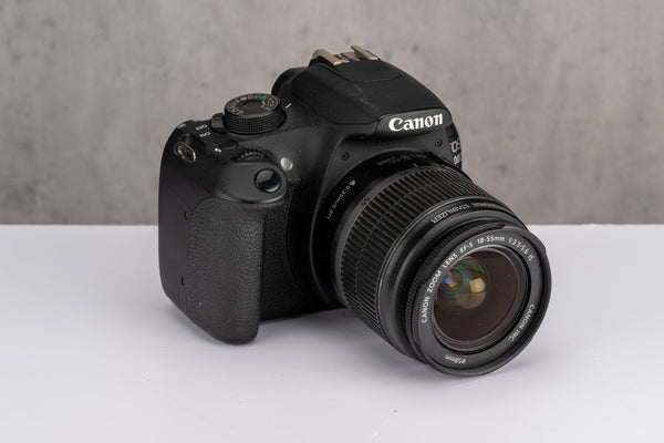 Used Canon EOS 1200D + 18-55mm IS