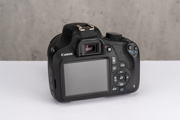 Used Canon EOS 1200D + 18-55mm IS