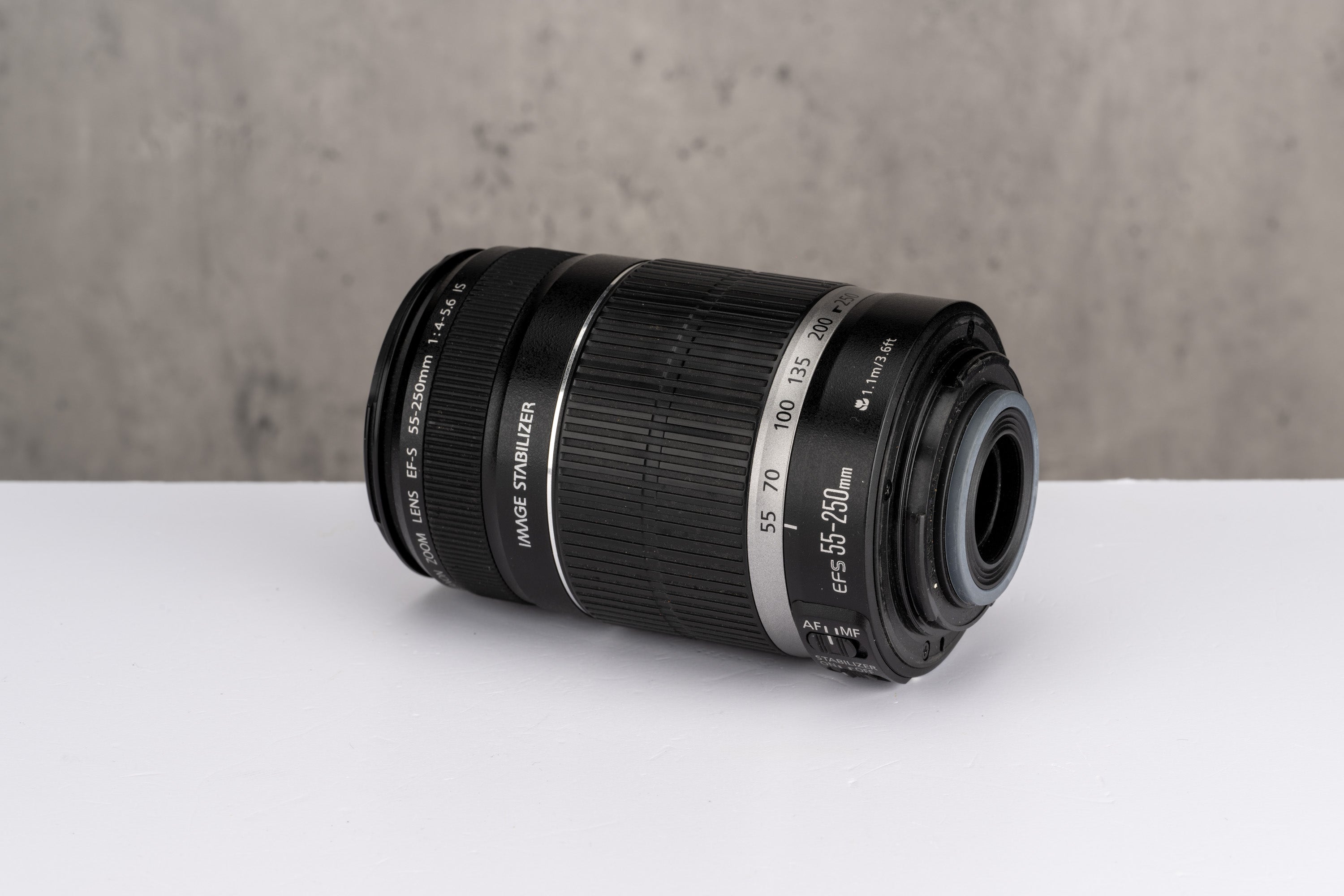 Used Canon EF-S 55-250mm f/4-5.6 IS Lens