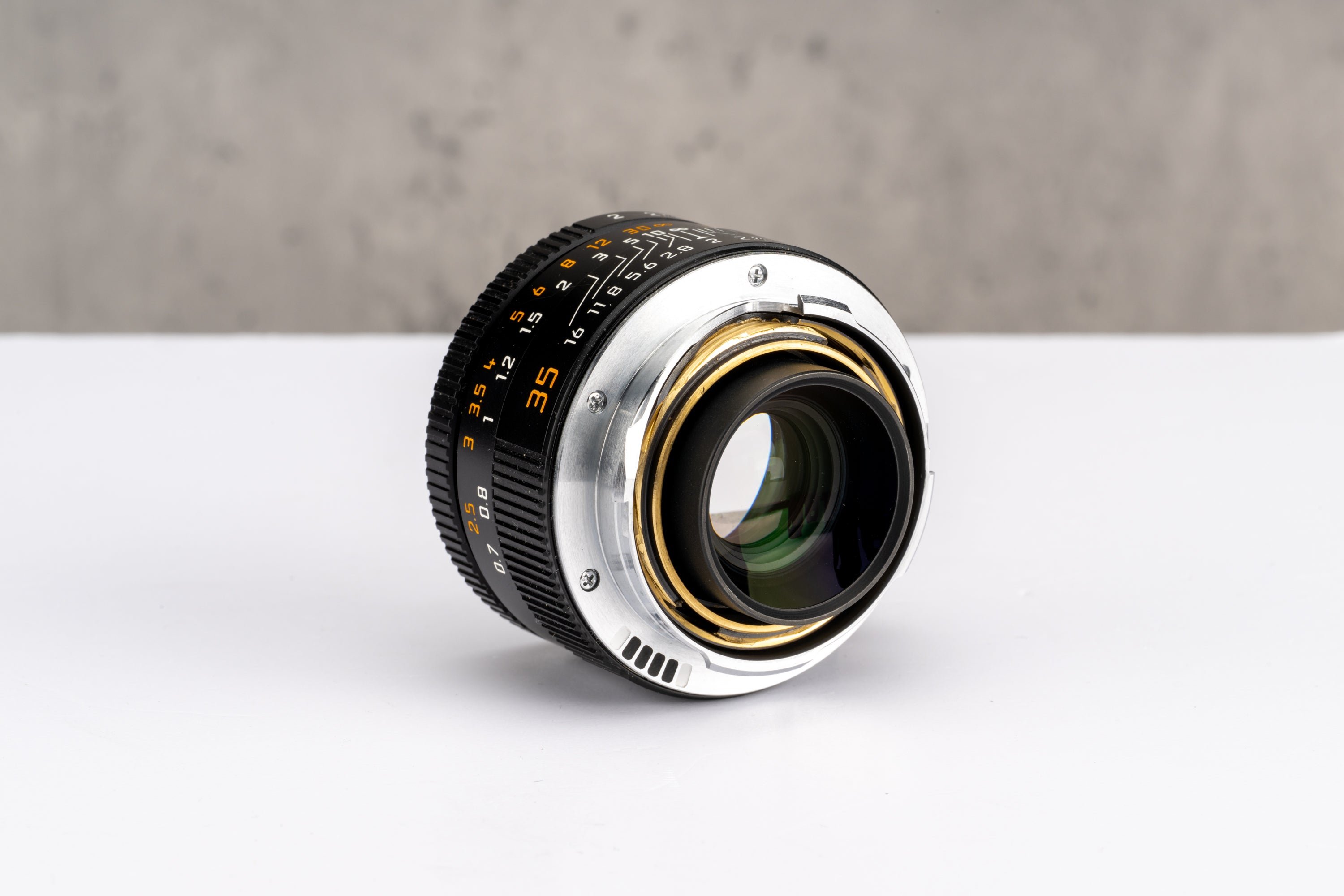 Used Leica 35mm f/2 ASPH Summicron-M (11879)