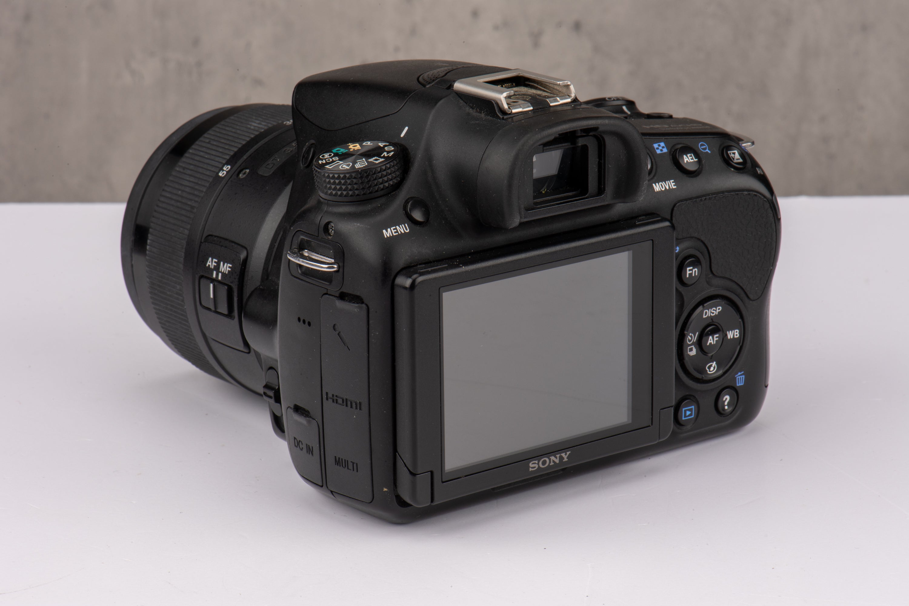 Used Sony Alpha a58  w/18-55mm f/3.5-5.6 SAM II