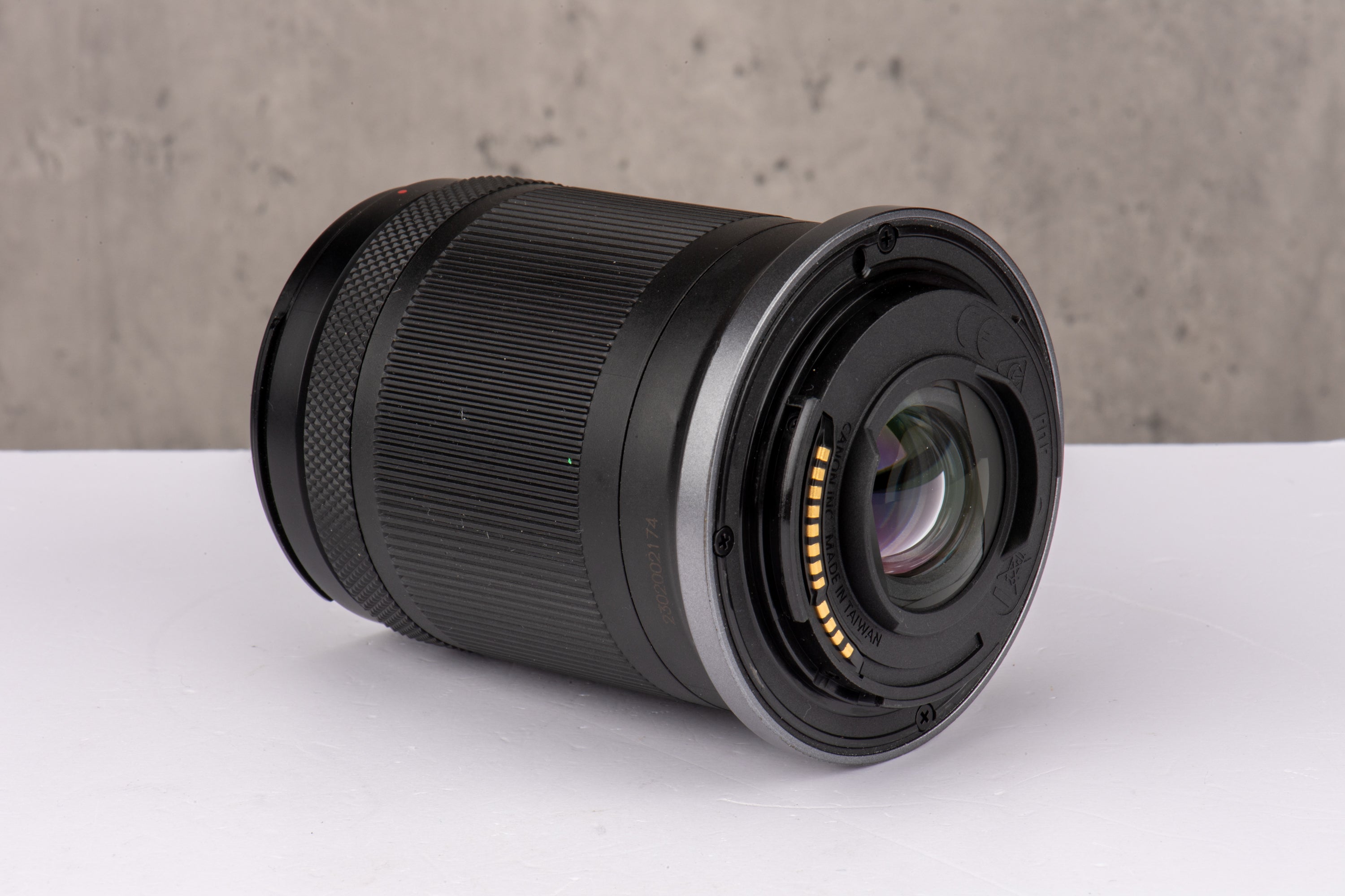Used Canon RF-S 18-150mm f/3.5-6.3 IS STM