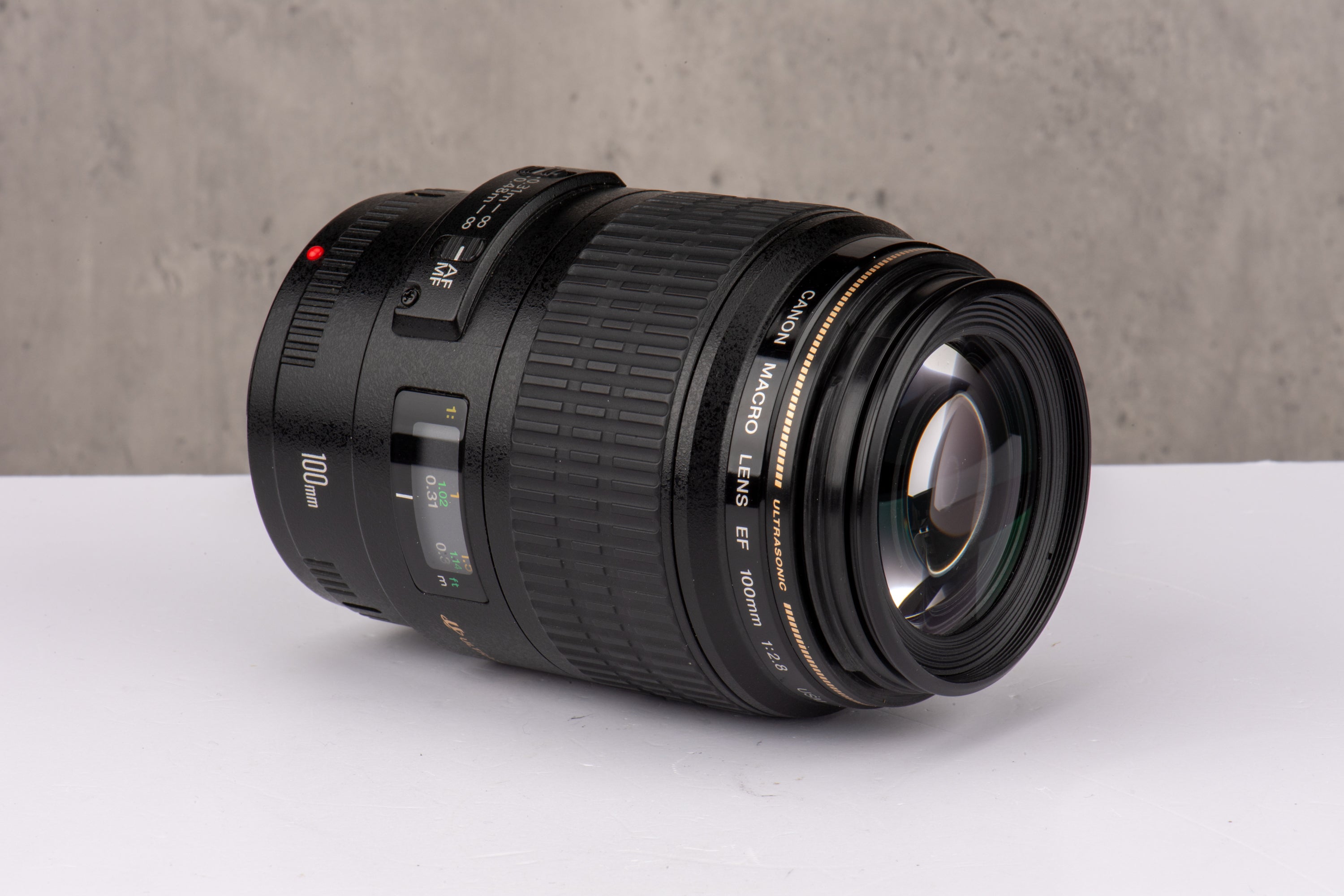 Used Canon EF 100mm f/2.8 USM Macro