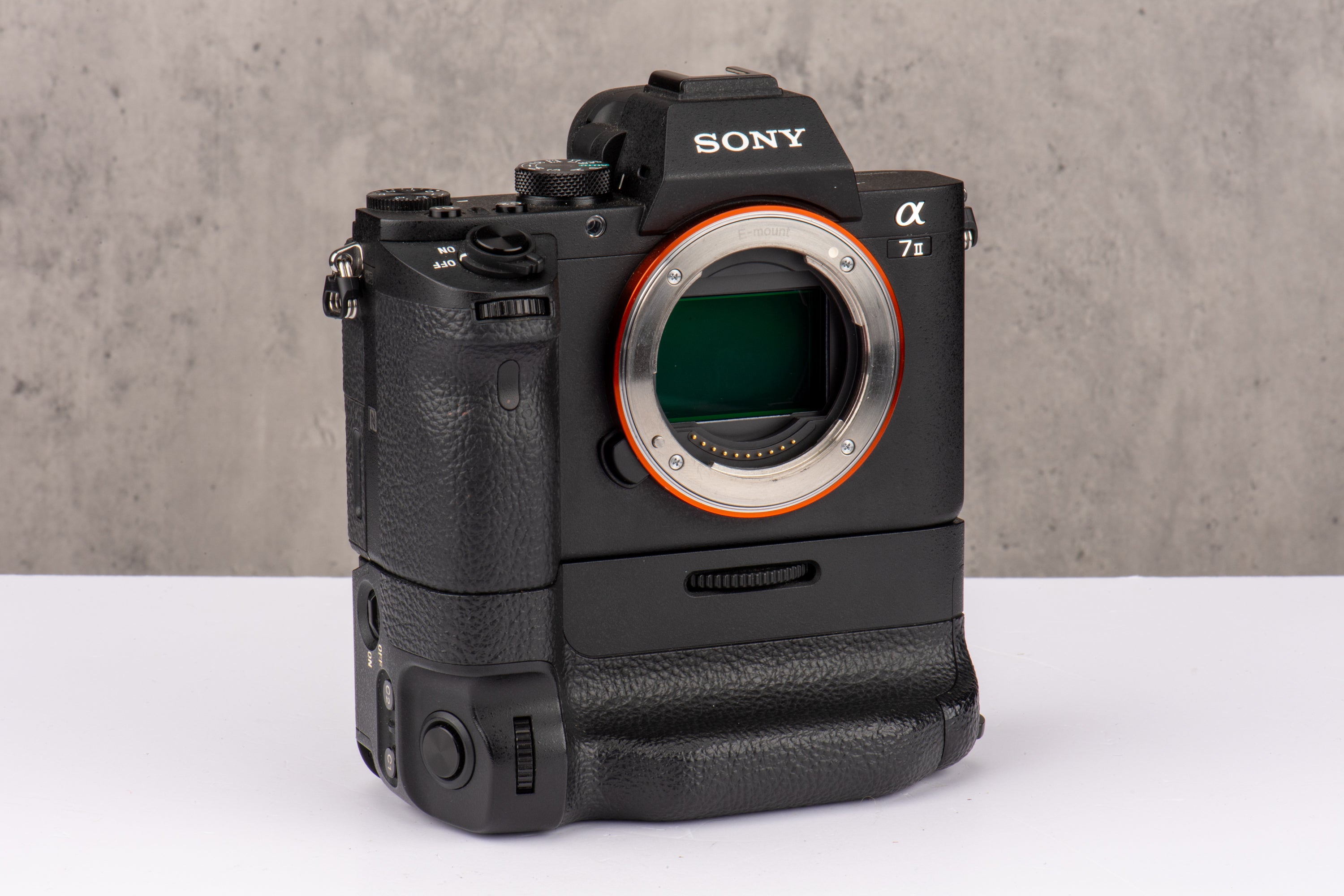 Used Sony a7 II Body & VG-C2EM Grip