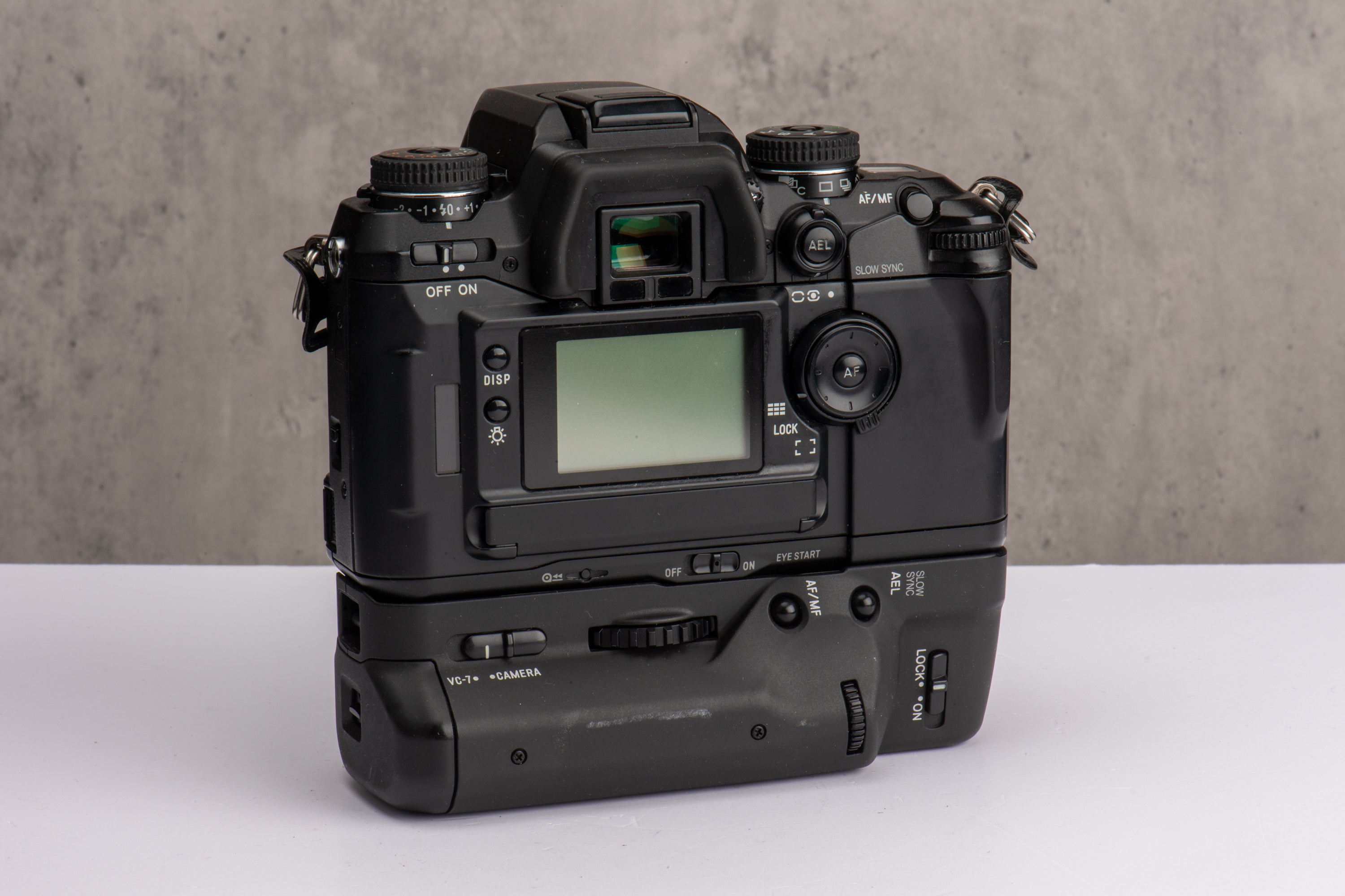 Minolta Dynax 7 w/ 50mm f/1.7 & Grip