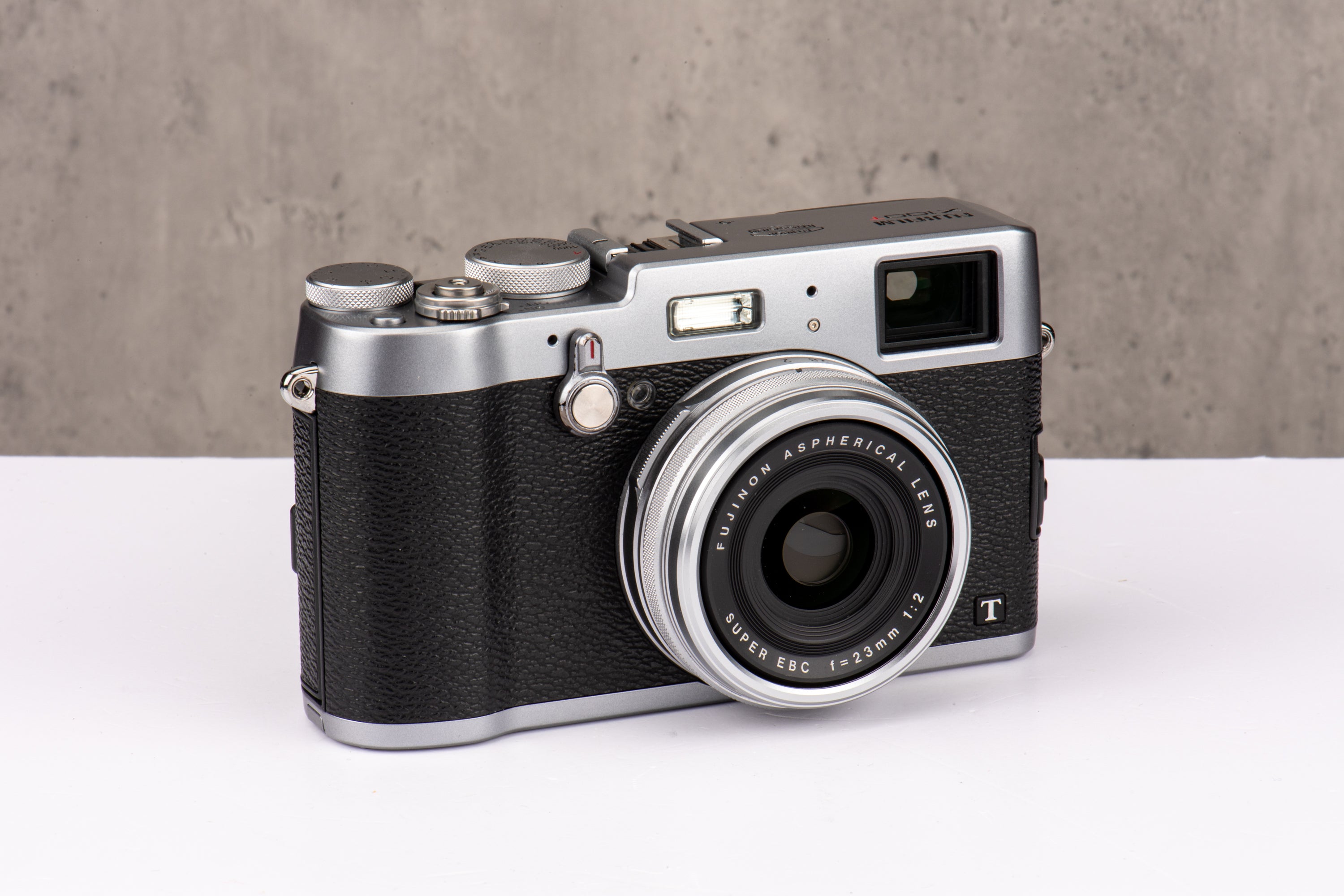 Used Fujifilm X100T - Silver