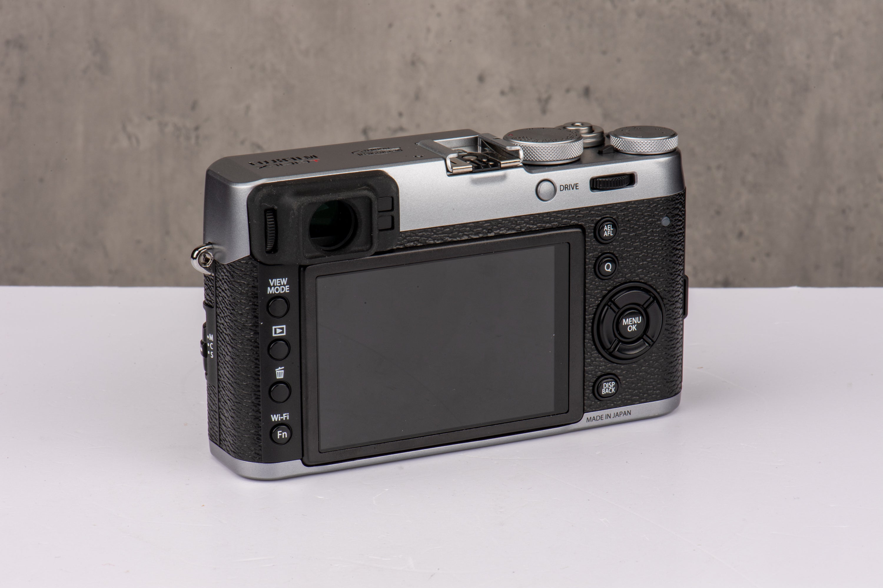 Used Fujifilm X100T - Silver