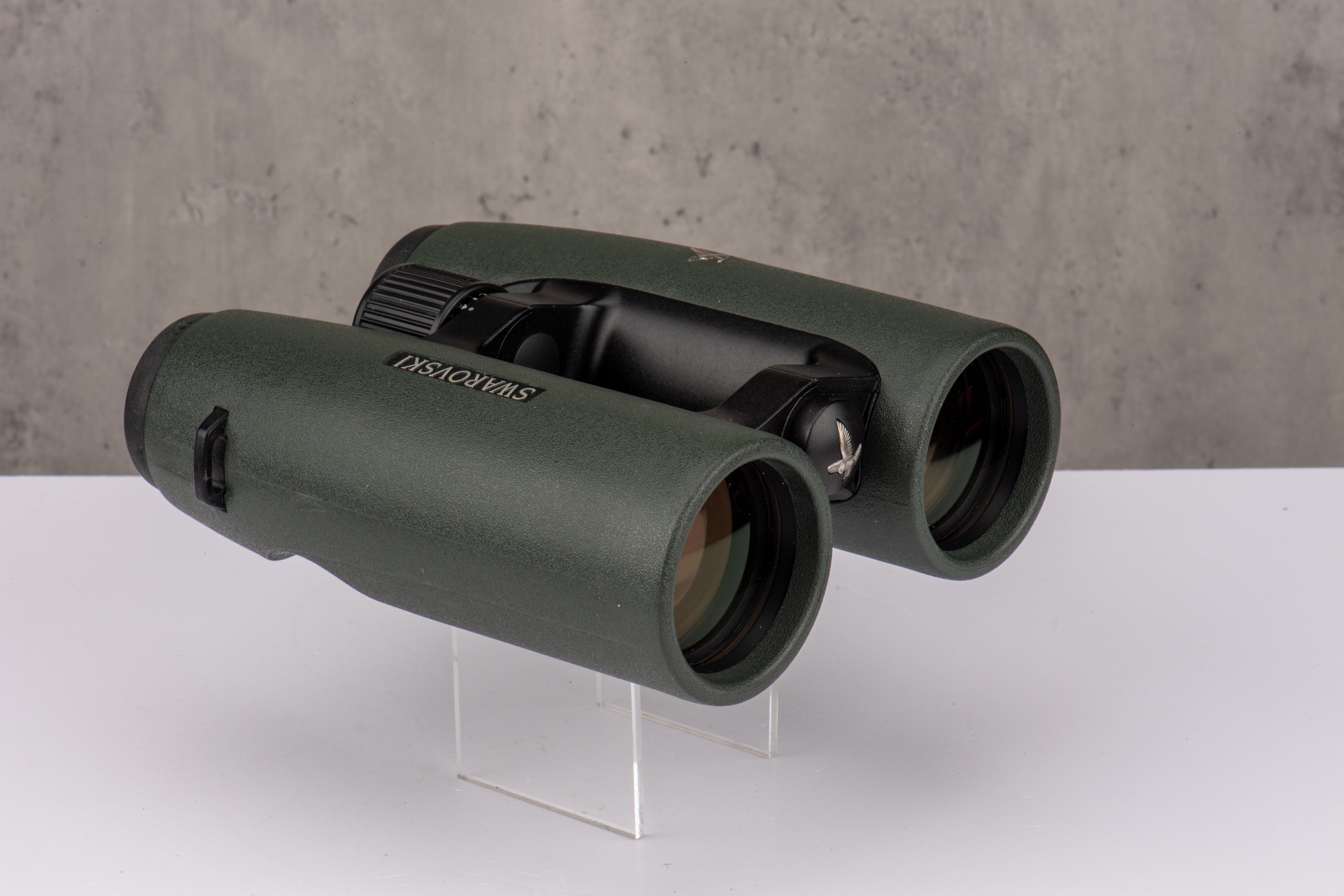 Used Swarovski 10x42 EL Binoculars [463]