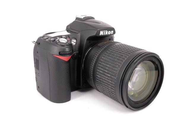 Used Nikon D90 + 18-135mm DSLR Camera
