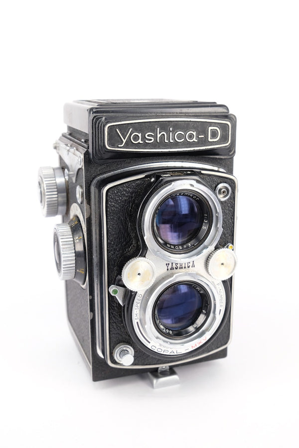 Used Yashica-D (80mm f/3.5) TLR Camera