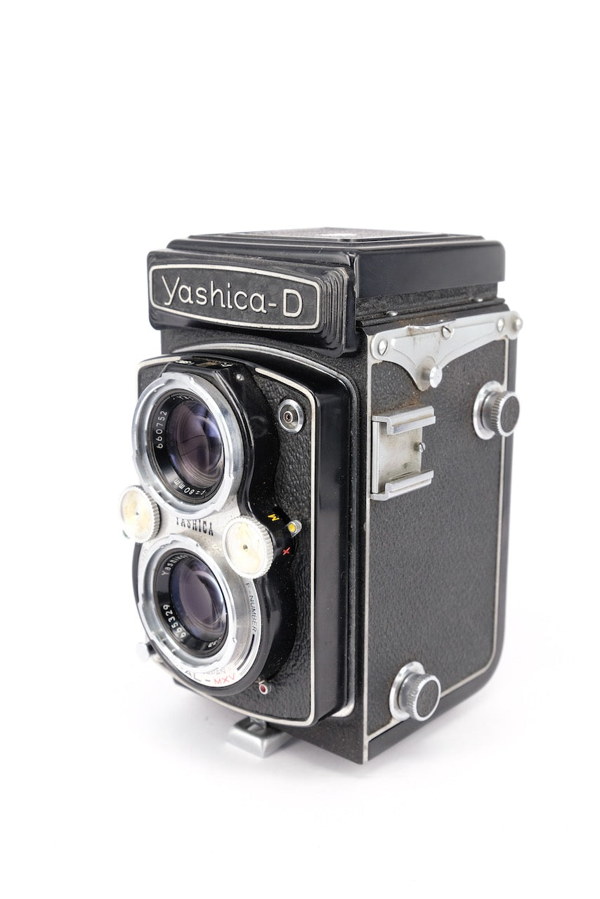 Used Yashica-D (80mm f/3.5) TLR Camera