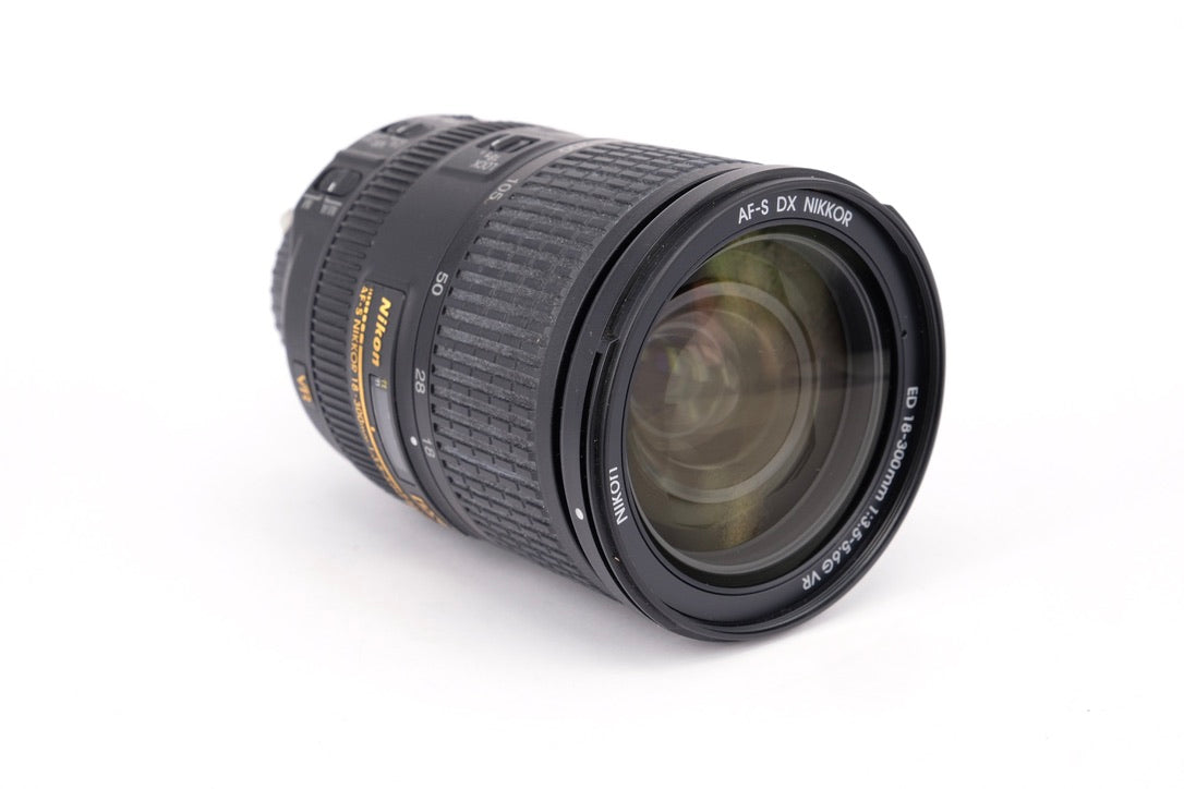 Used Nikon AF-S DX 18-300mm f/3.5-5.6G ED VR Lens
