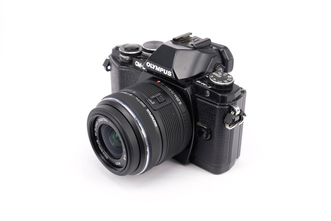 Used Olympus OM-D E-M10 MKII + 14-42mm EZ Camera
