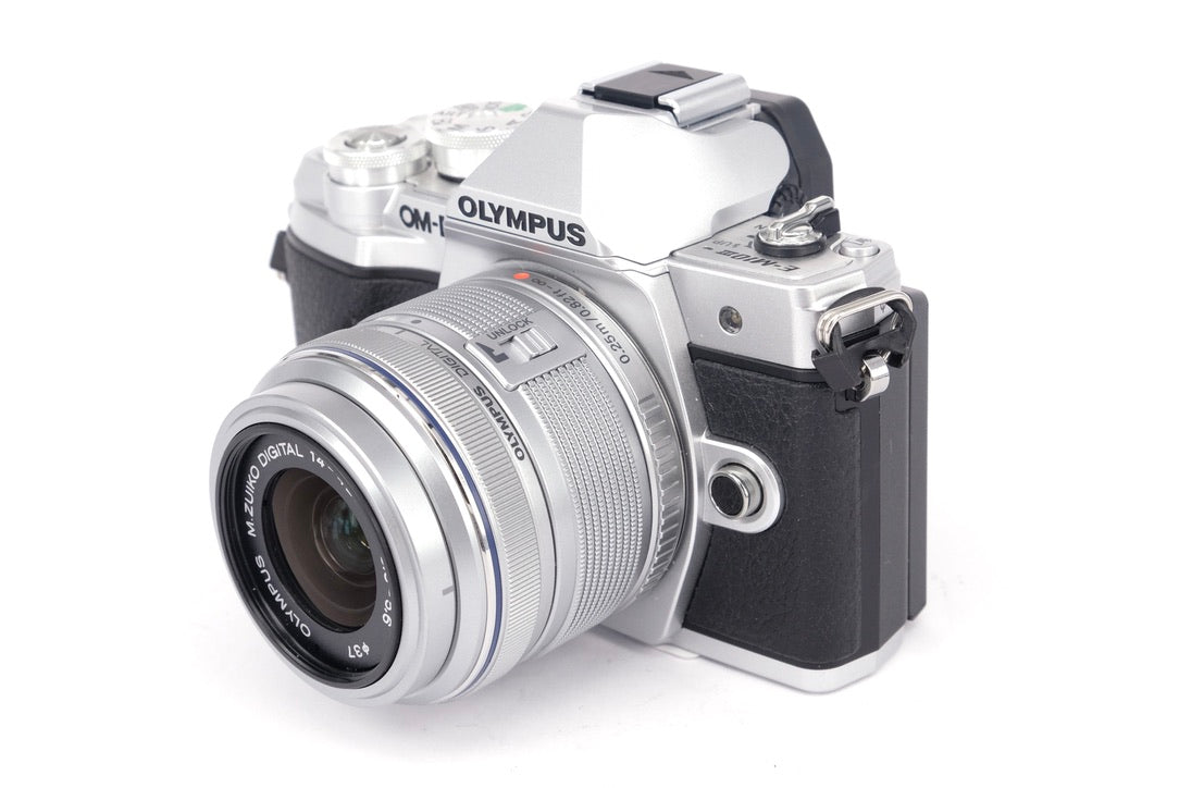 Used Olympus OM-D E-M10 MKIII + 14-42mm EZ Camera