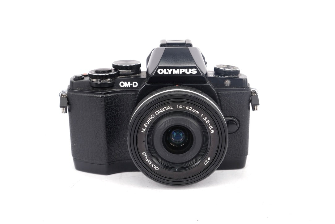 Used Olympus OM-D E-M10 + 14-42mm EZ Mirrorless Camera