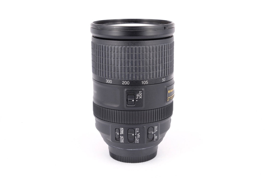 Used Nikon AF-S DX 18-300mm f/3.5-5.6G ED VR Lens