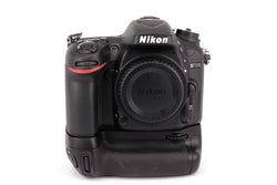 Used Nikon D7100 Digital SLR Body + Grip