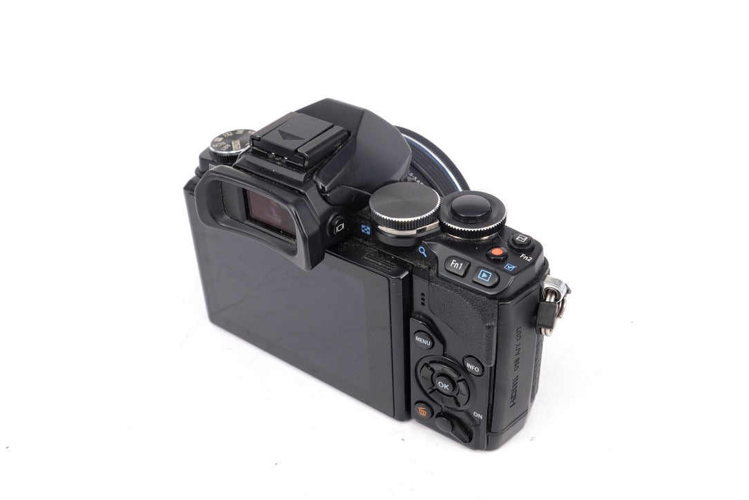Used Olympus OM-D E-M10 + 14-42mm EZ Mirrorless Camera