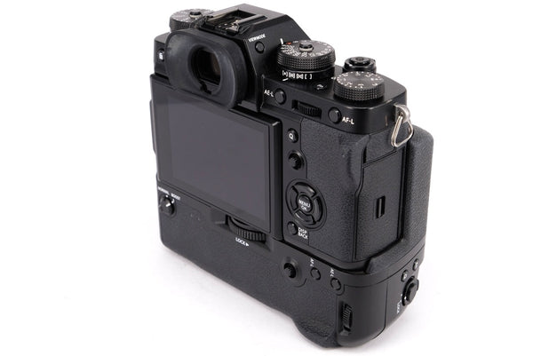 Used Fujifilm X-T3 Mirrorless Camera + VG-XT3 Grip