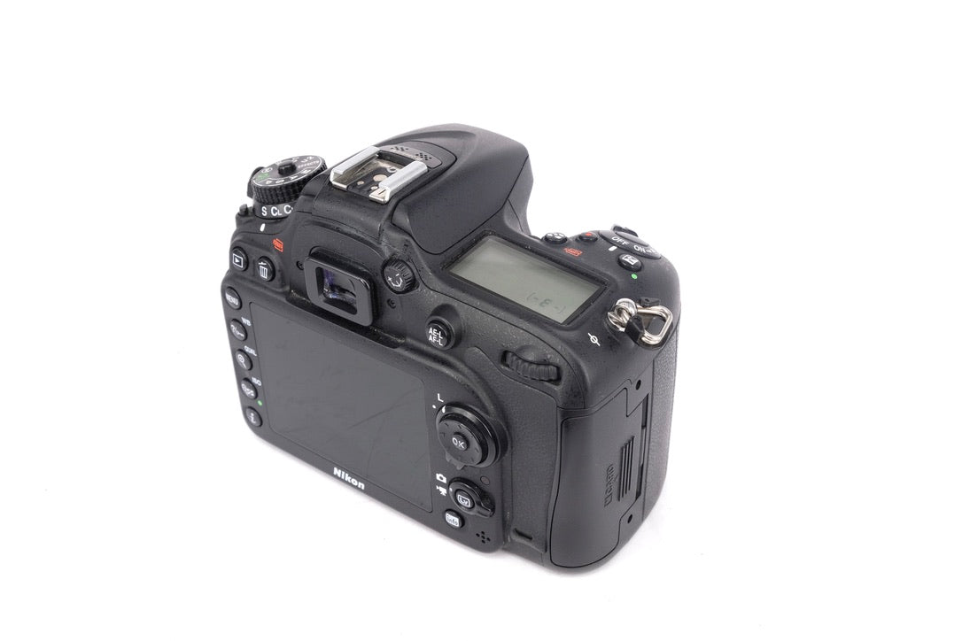 Used Nikon D7100 Digital SLR Camera Body