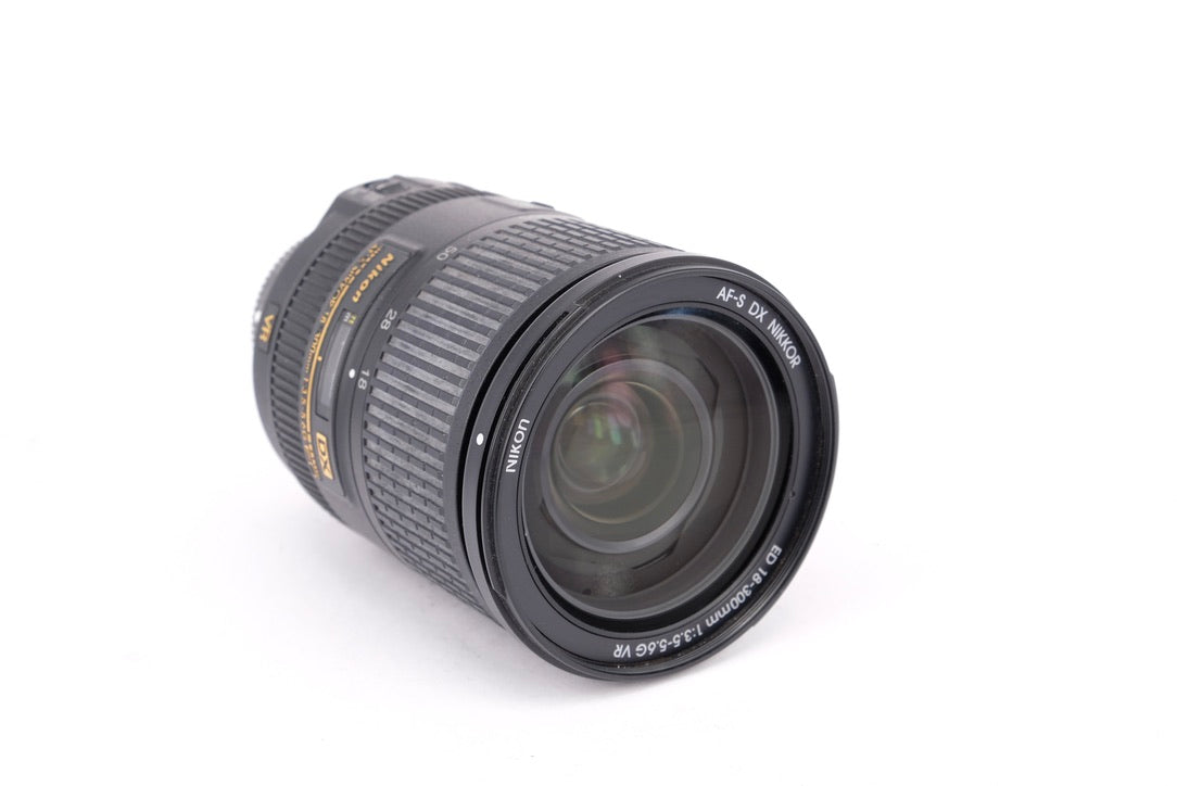 Used Nikon AF-S DX 18-300mm f/3.5-5.6G ED VR Lens