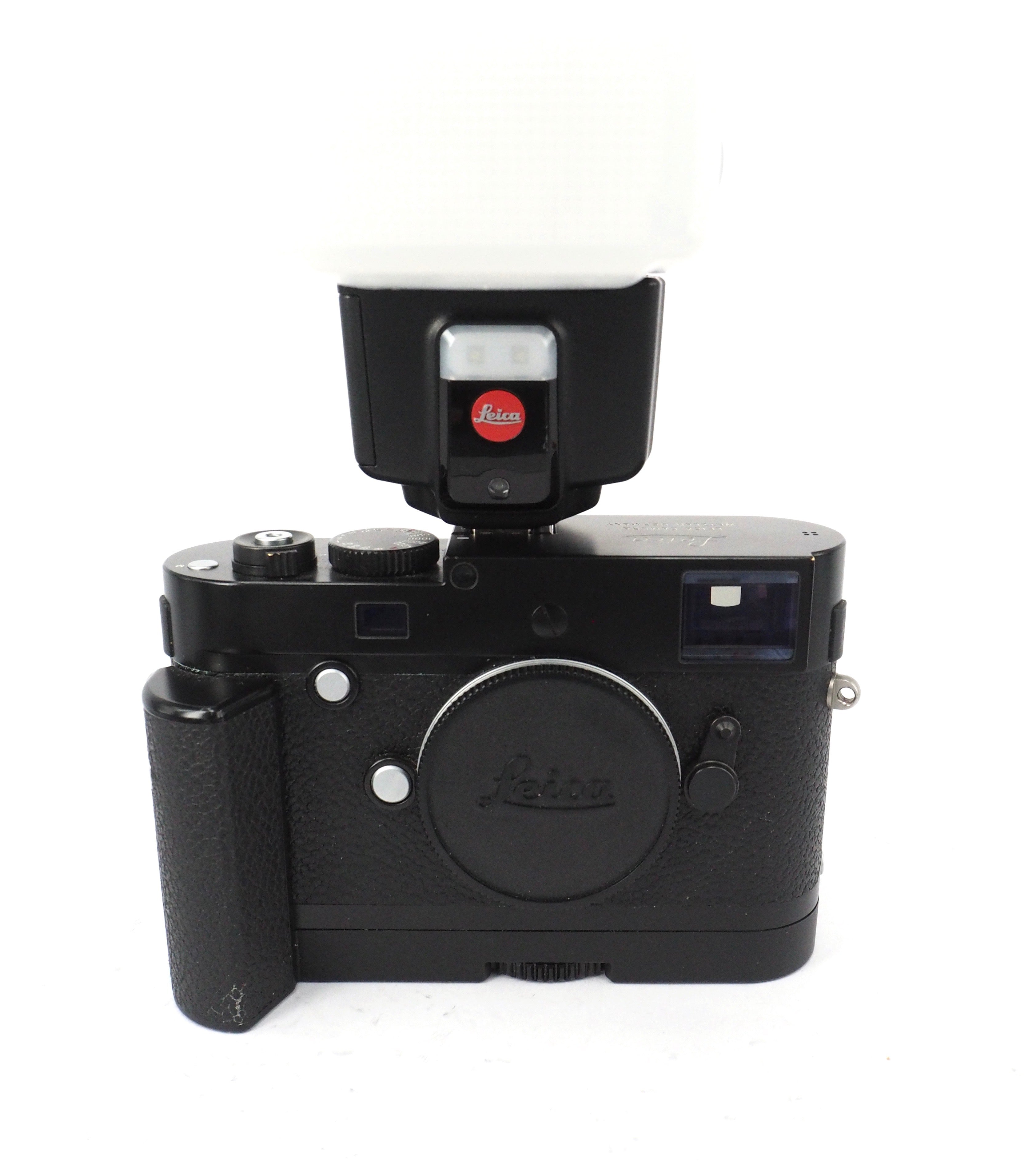 Used Leica M-P (Type 240) + Multi Function Grip + SF40 Flash Camera Kit