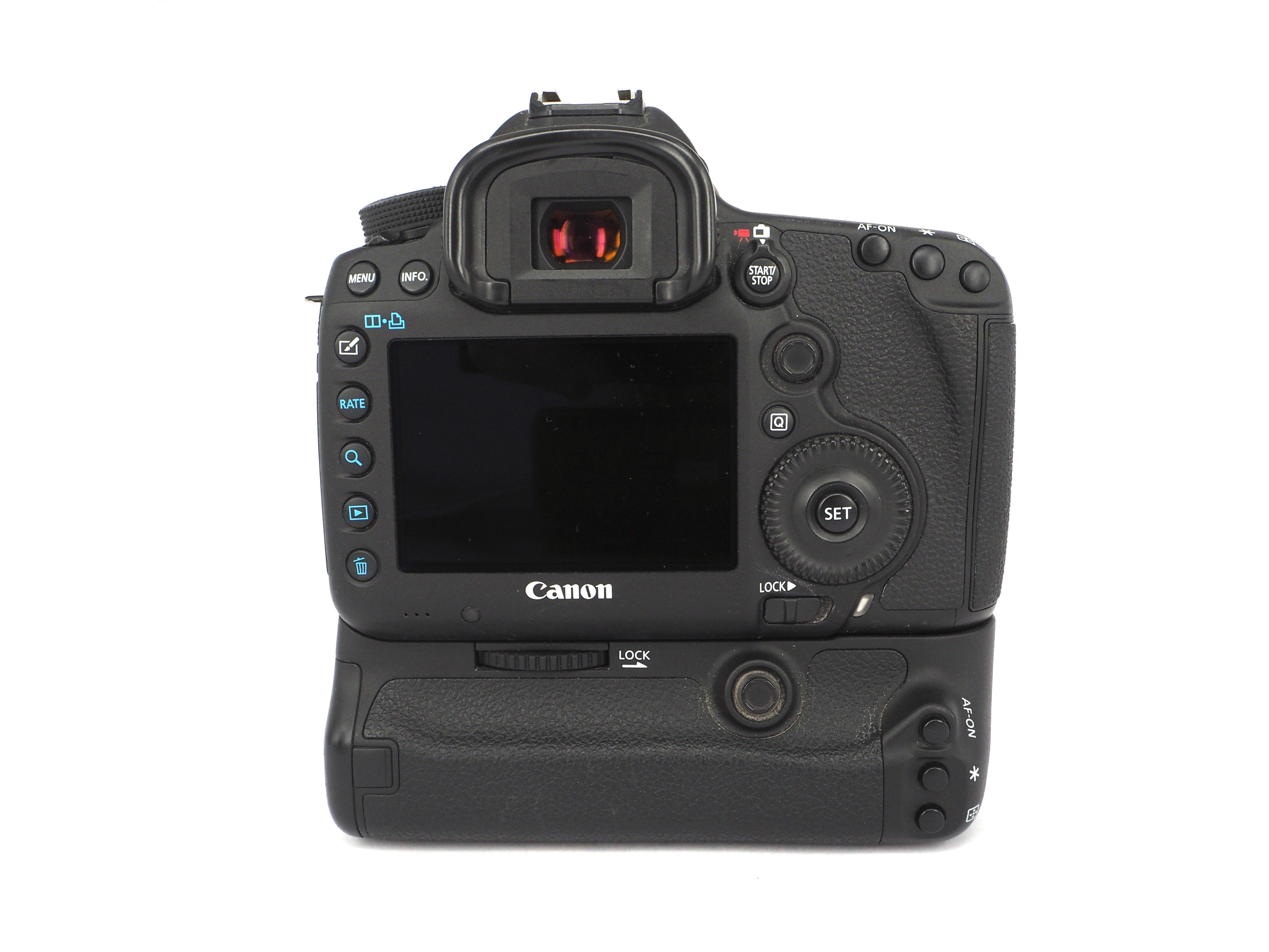 Used Canon EOS 5D Mark III DigitUsed Canon EOS 5D Mark III Digital SLR Camera Body + Original Gripal SLR Camera Body + Original Grip