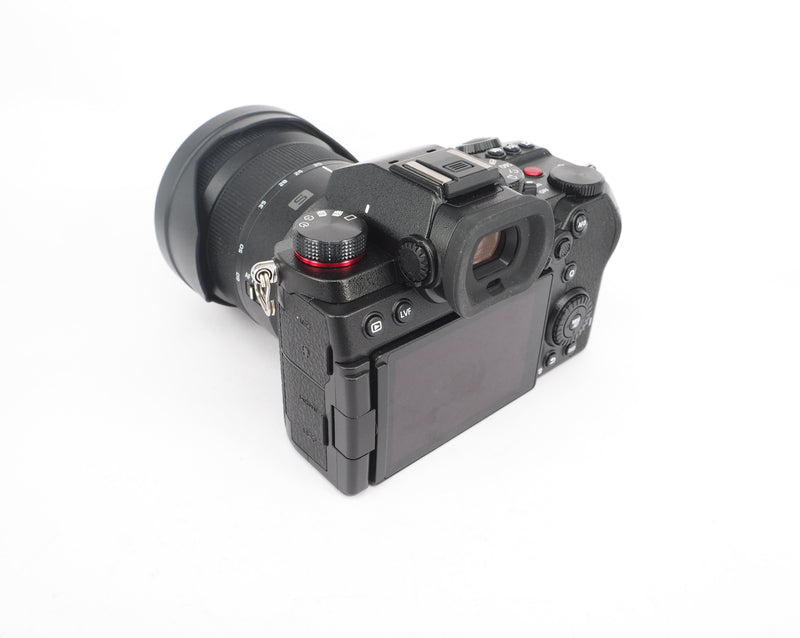Panasonic Lumix S5 Digital Camera with 20-60mm Lens plus Shooting Grip