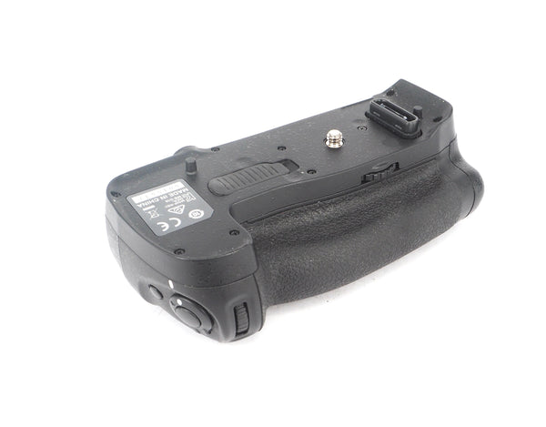 Nikon MB-D18 Battery Grip